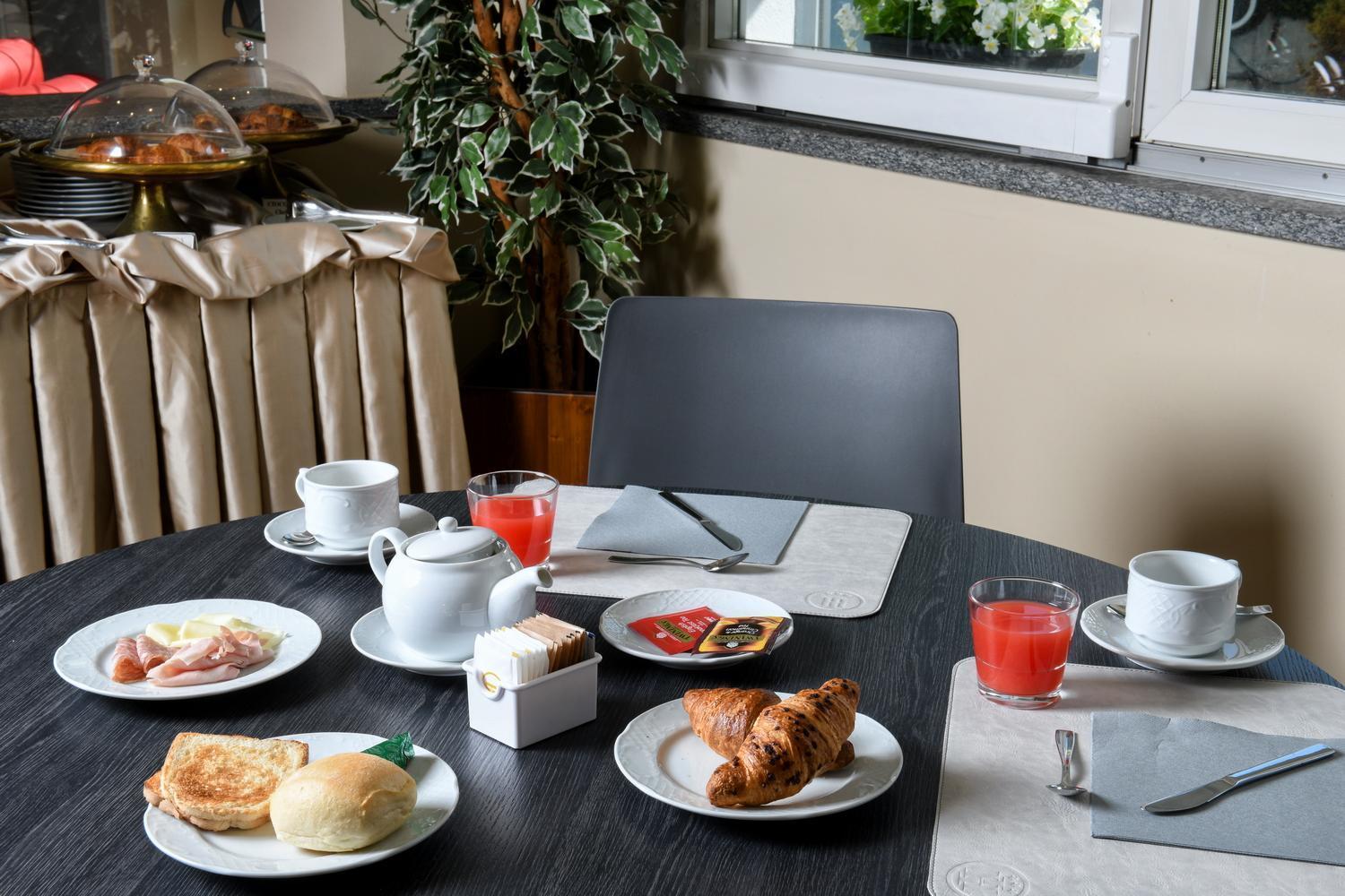 Hotel Internazionale Domodossola Εξωτερικό φωτογραφία